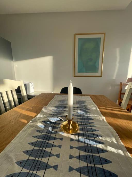 Newly Built Bright Apartment, Close To Everything If You Want To Visit Stockholm, You Will Find The Perfect Accommodation Here! Ferry Line 80 Makes It Very Convenient And Easy To Get To The City Center Nacka Exteriör bild