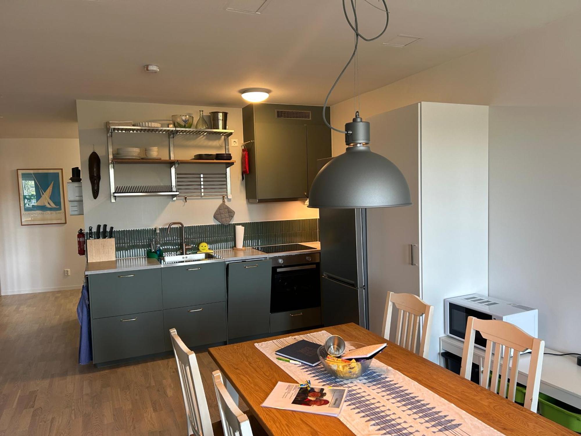 Newly Built Bright Apartment, Close To Everything If You Want To Visit Stockholm, You Will Find The Perfect Accommodation Here! Ferry Line 80 Makes It Very Convenient And Easy To Get To The City Center Nacka Exteriör bild